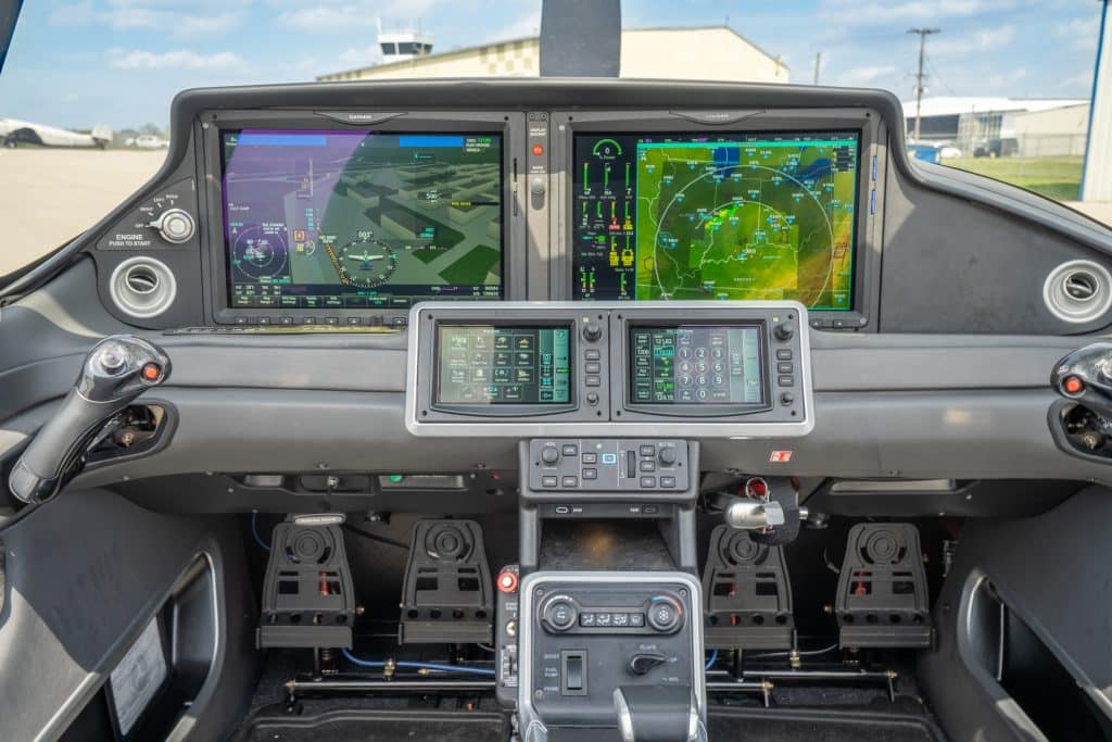 Cirrus airplane used for Discovery Flights