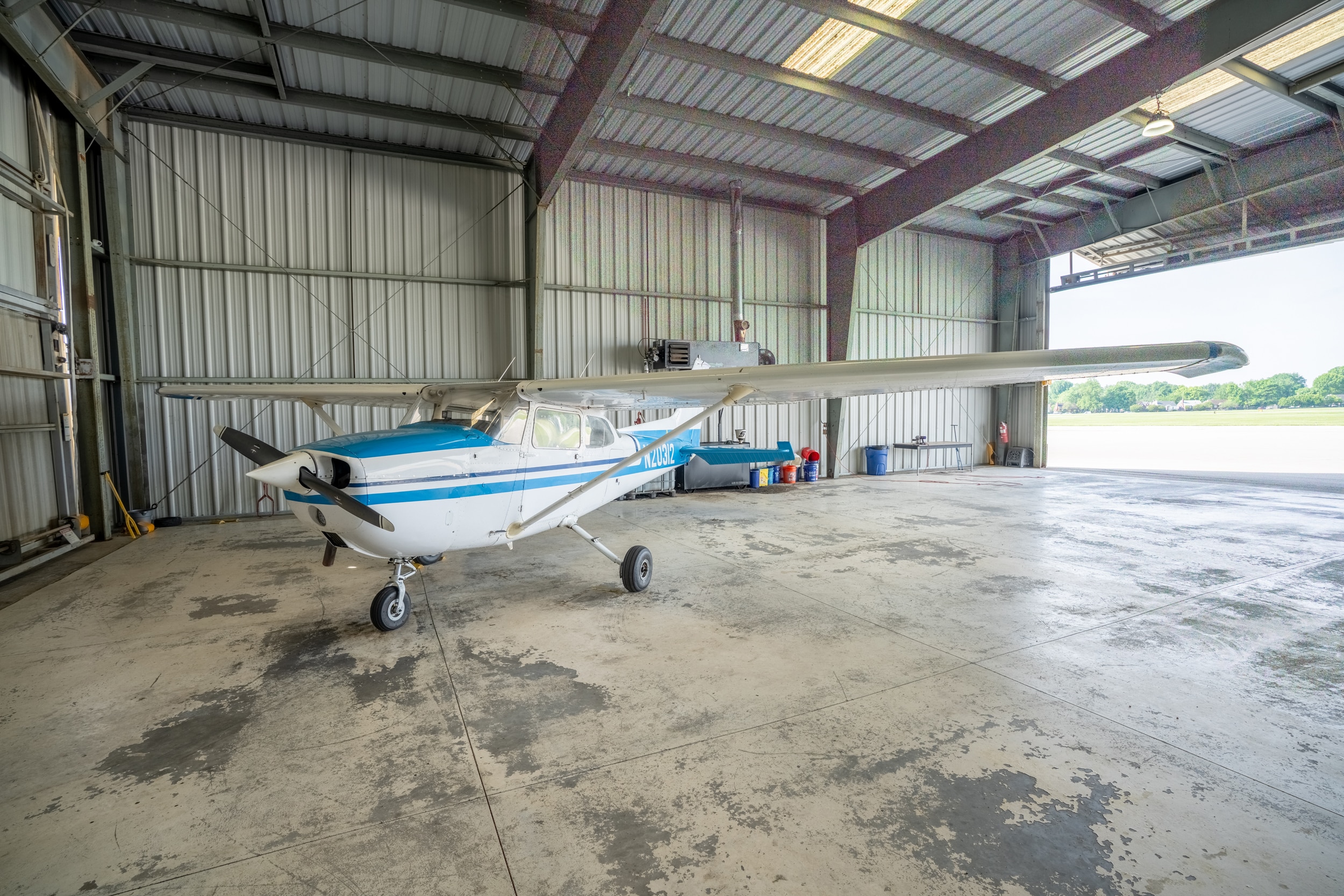 Cessna training aircraft in Louisville, KY