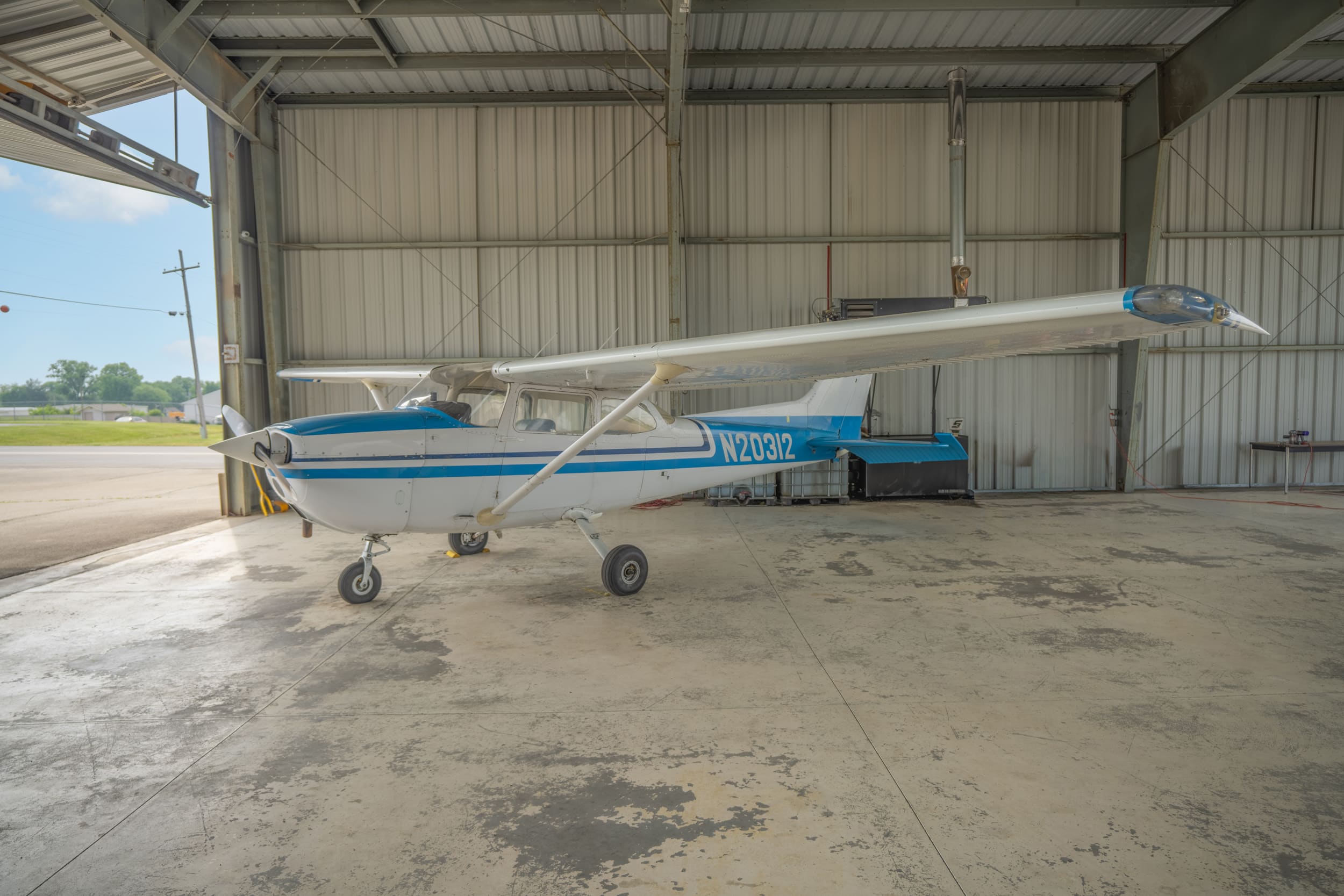 Cessna training aircraft in Louisville, KY