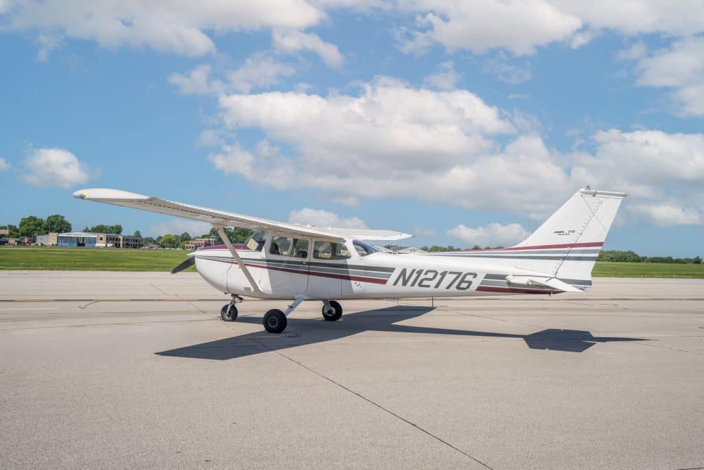 Cessna flight school aircraft in Louisville, KY