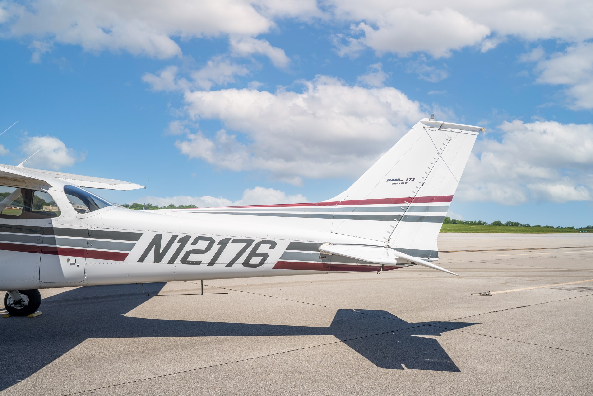 Cessna flight school aircraft in Louisville, KY