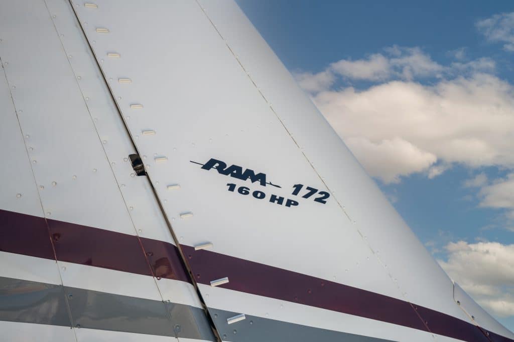 Cessna flight school aircraft in Louisville, KY