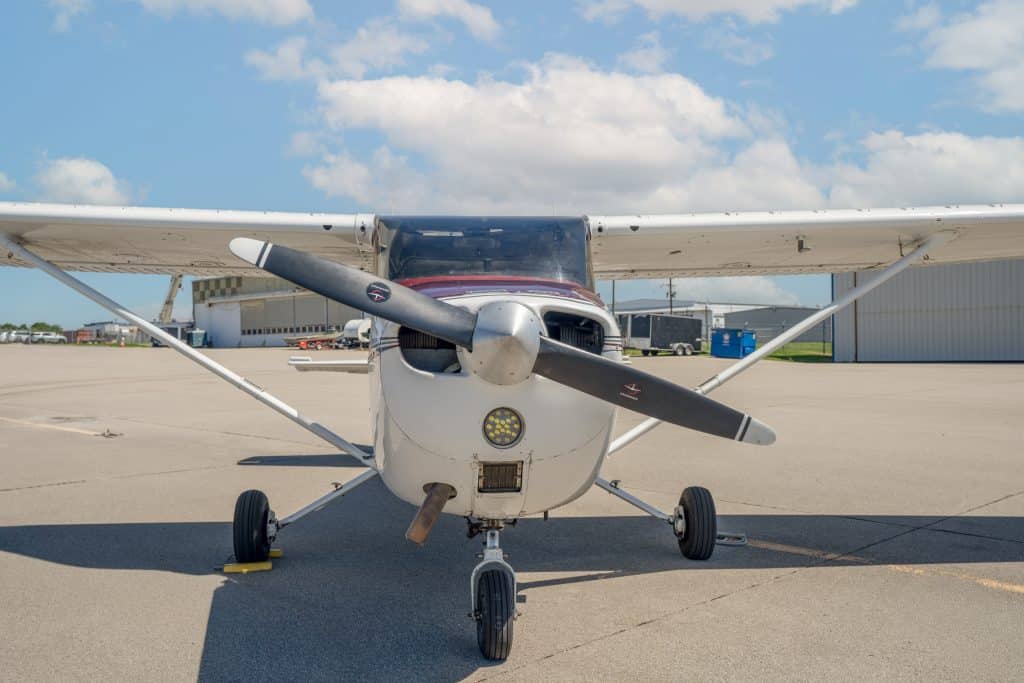 Cessna flight school aircraft in Louisville, KY