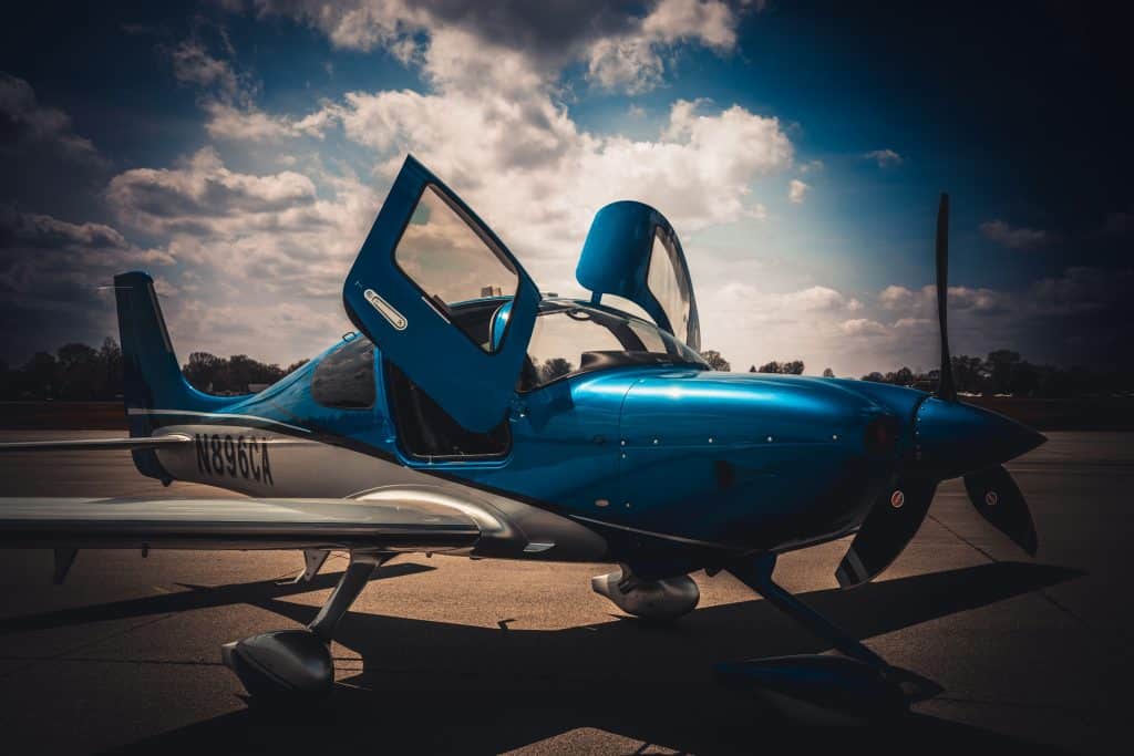 Cirrus flight training at Bowman Field