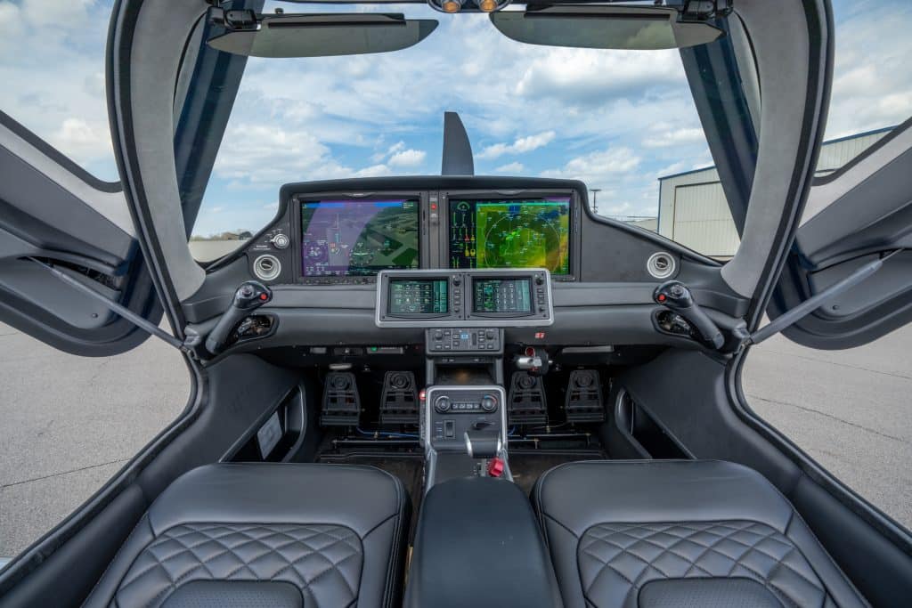 Cirrus flight training at Bowman Field