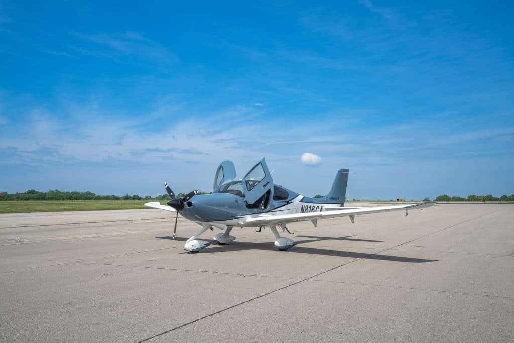 Cirrus transition training aircraft