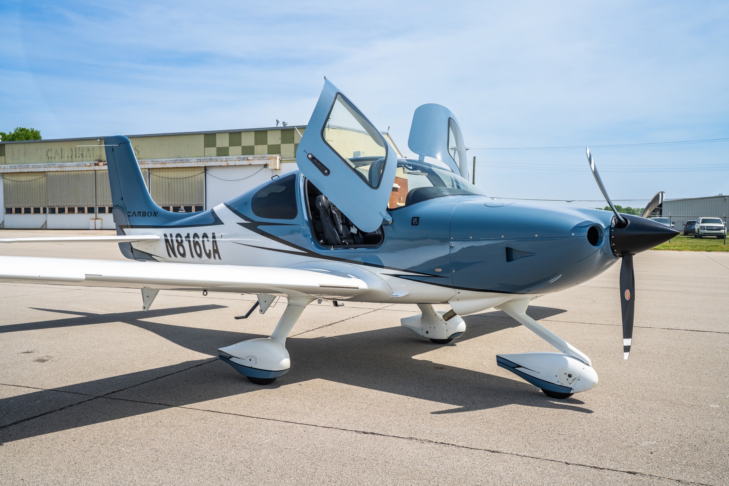 Cirrus Aircraft Rentals in Louisville