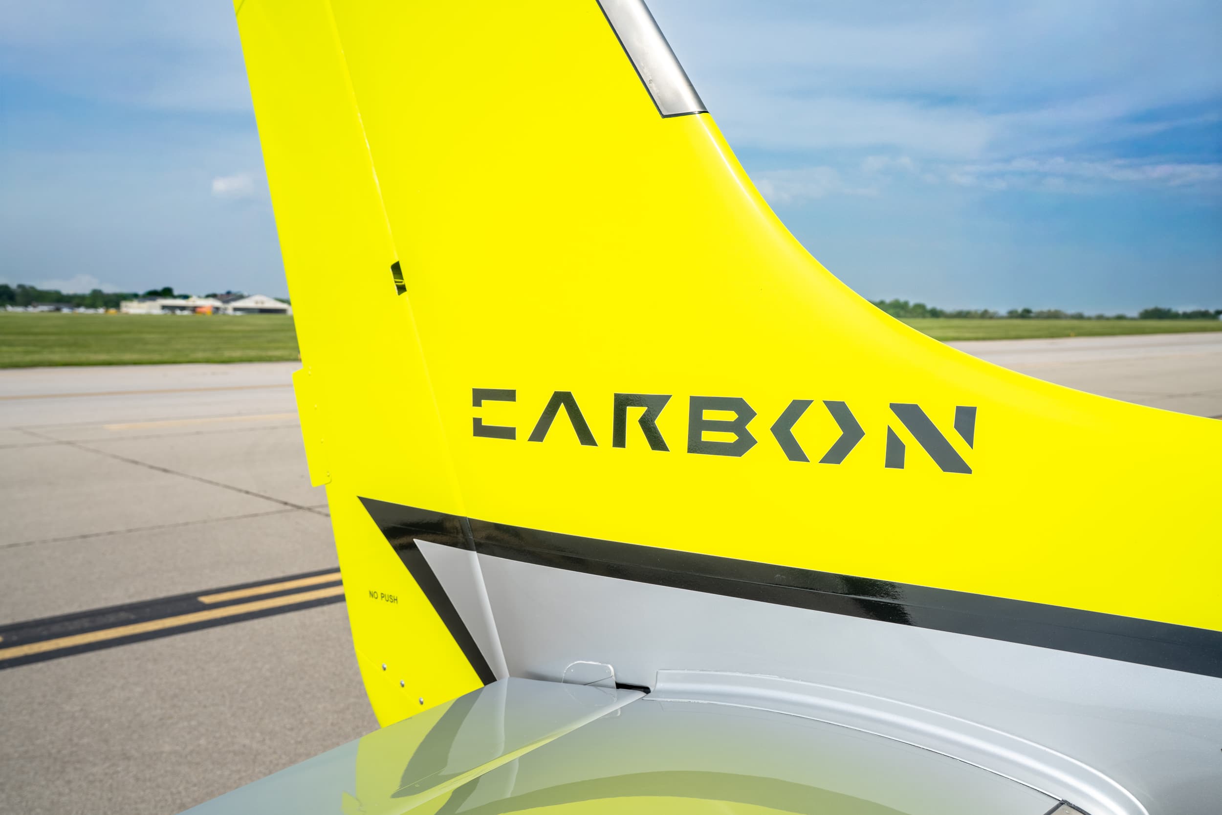Cirrus Aircraft Rentals in Louisville