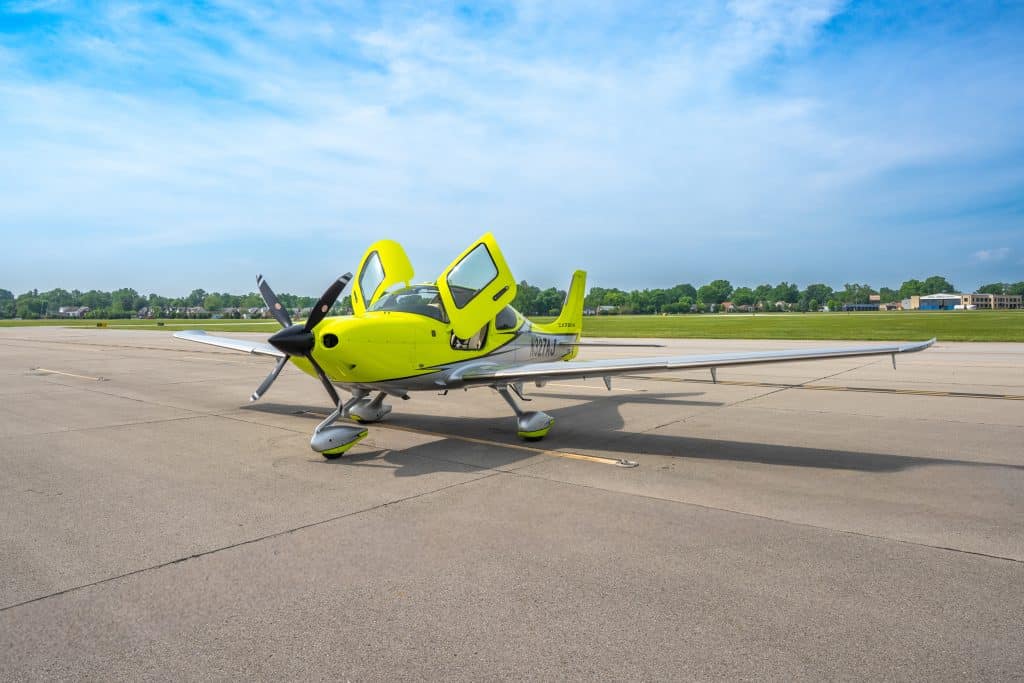 Cirrus Aircraft Rentals in Louisville
