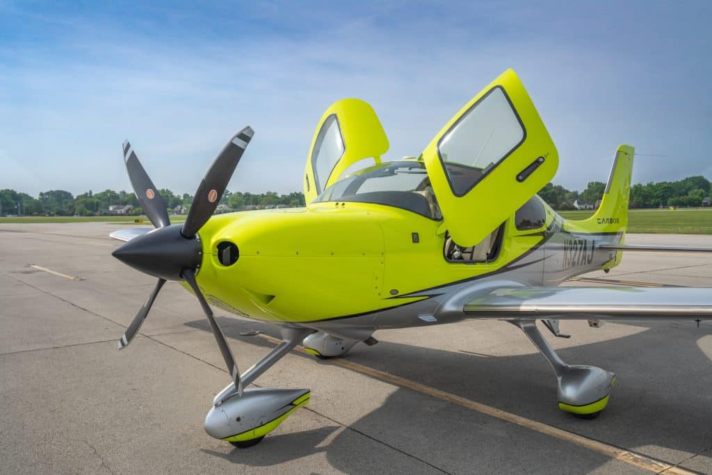 Cirrus Aircraft Rentals in Louisville