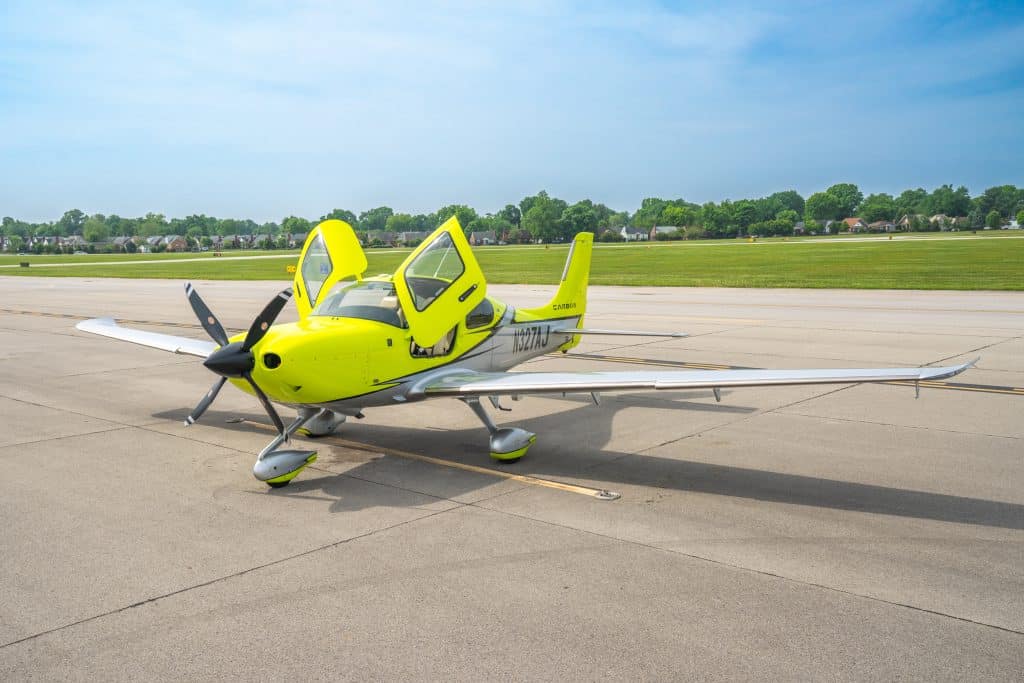Cirrus Aircraft Rentals in Louisville