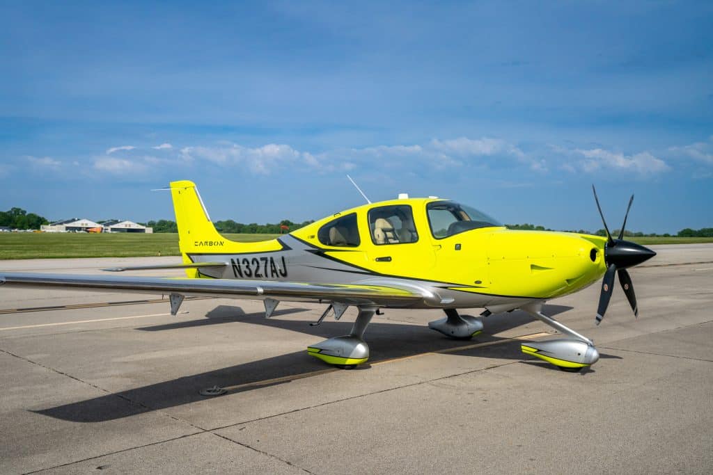 Cirrus flight training at Bowman Field