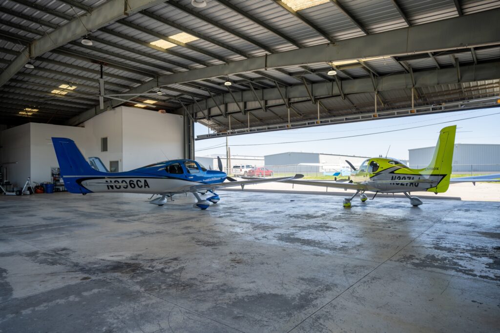 Cirrus transition training aircraft